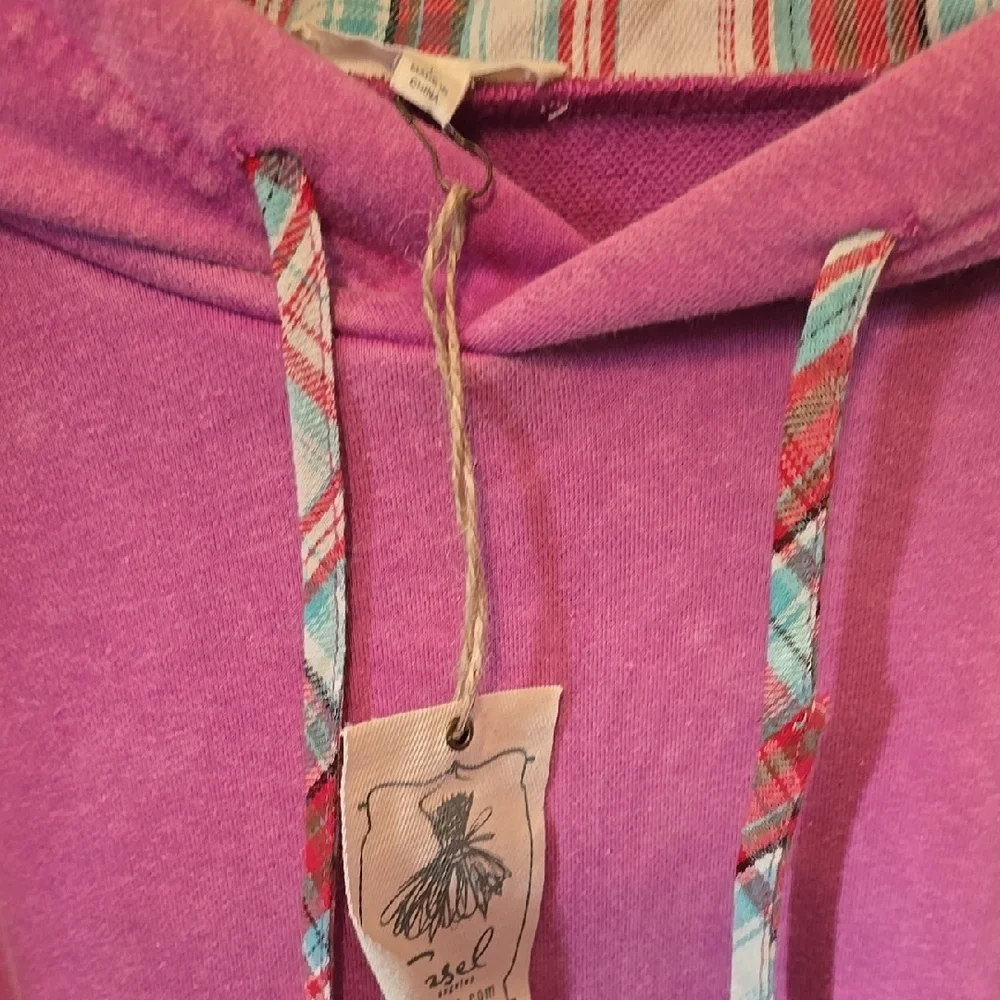 NWT Easel Women's Pink Hoodie - Picture 2 of 3